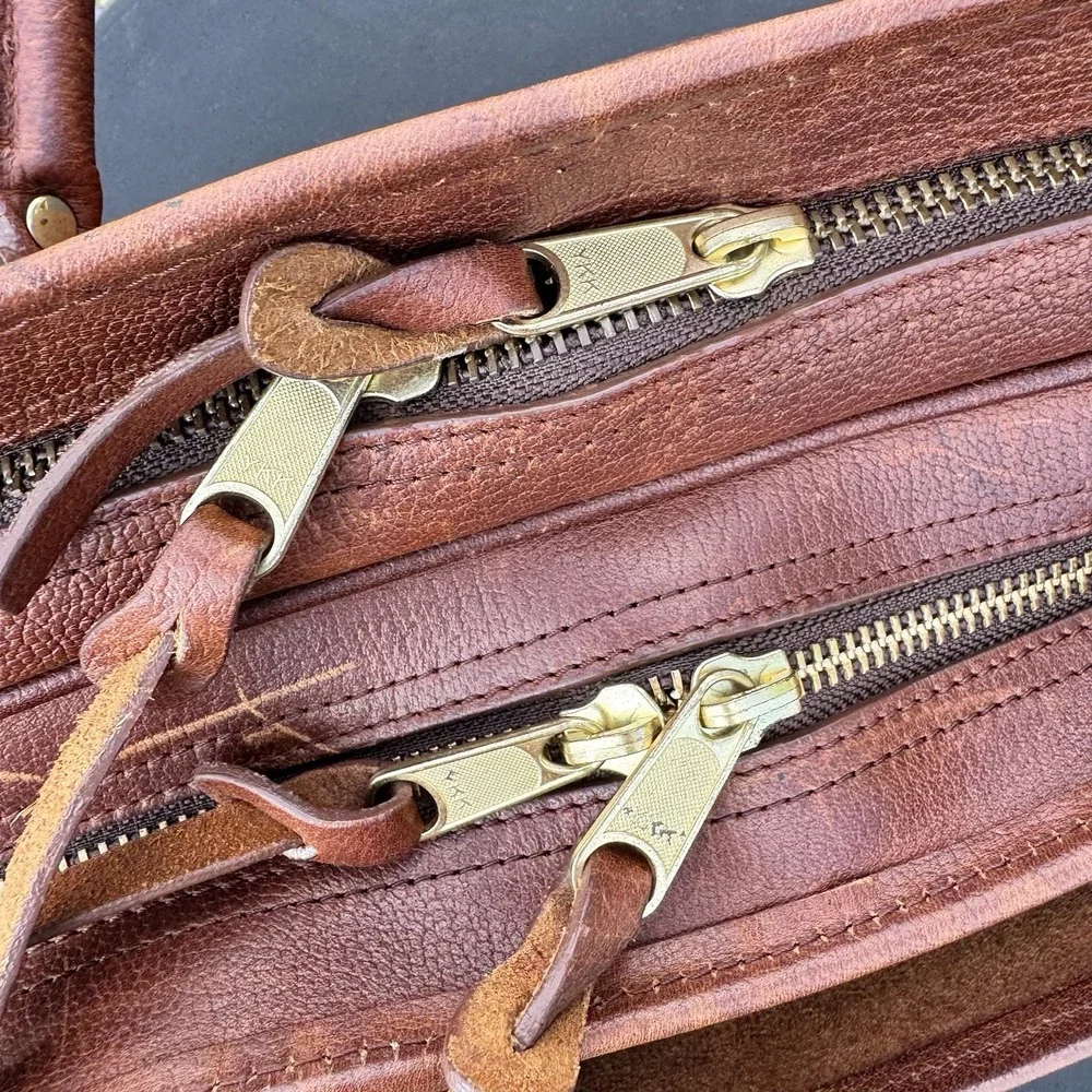 Vtg 2006 Orvis Leather Briefcase with Tag Brown Messenger Bag Computer Traveler